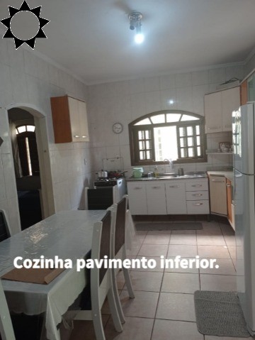 Casa à venda com 5 quartos, 286m² - Foto 6