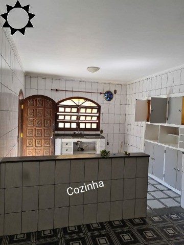 Casa à venda com 3 quartos, 236m² - Foto 4