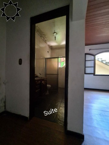 Casa à venda com 3 quartos, 236m² - Foto 10