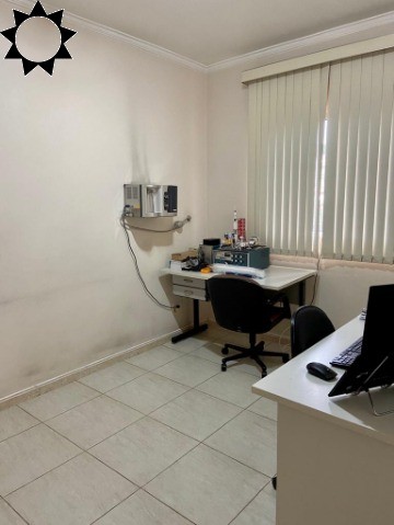 Casa à venda com 4 quartos, 263m² - Foto 10