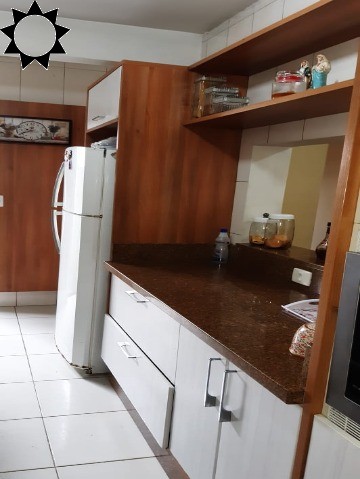 Casa à venda com 3 quartos, 250m² - Foto 6