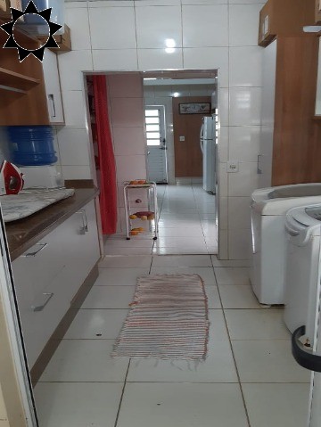 Casa à venda com 3 quartos, 250m² - Foto 9