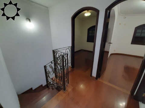 Casa à venda com 3 quartos, 126m² - Foto 2