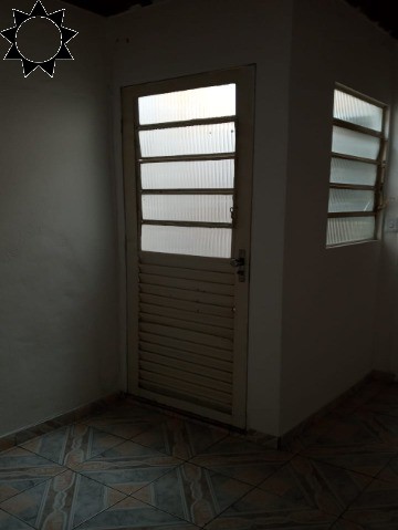 Casa à venda com 2 quartos, 100m² - Foto 4