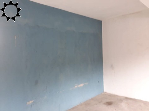 Casa à venda com 2 quartos, 120m² - Foto 1