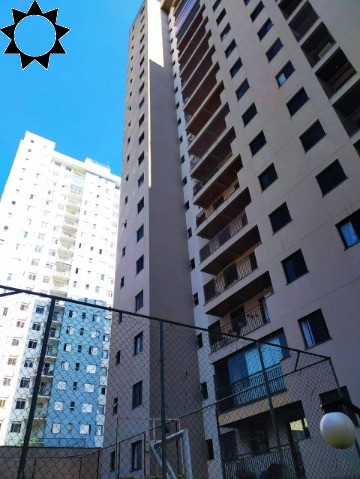 Apartamento à venda com 3 quartos, 78m² - Foto 2