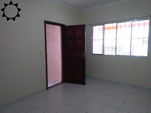 Casa para alugar com 1 quarto, 50m² - Foto 16