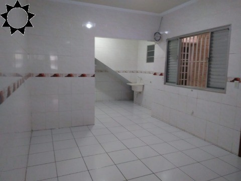 Casa para alugar com 1 quarto, 50m² - Foto 1