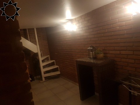 Casa à venda com 2 quartos, 170m² - Foto 10