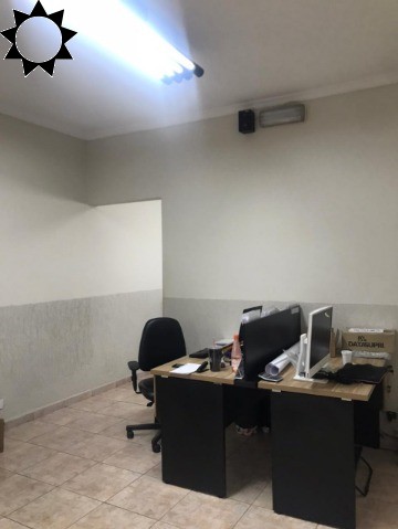 Prédio Inteiro à venda com 1 quarto, 215m² - Foto 1