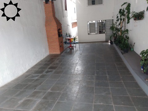 Casa à venda com 2 quartos, 308m² - Foto 2