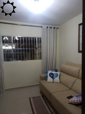 Casa à venda com 3 quartos, 65m² - Foto 2