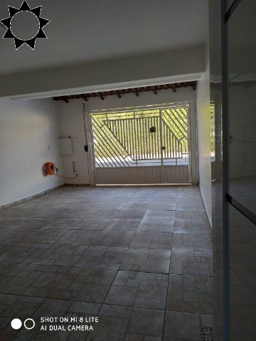 Casa à venda com 4 quartos, 150m² - Foto 2