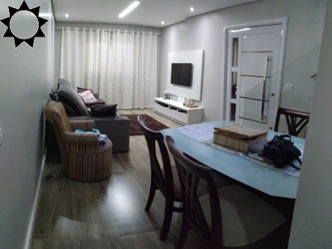 Casa à venda com 4 quartos, 150m² - Foto 1