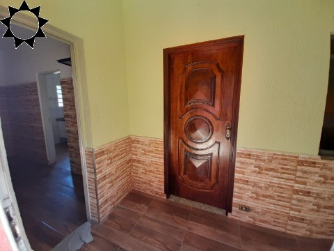 Casa à venda com 2 quartos, 86m² - Foto 2