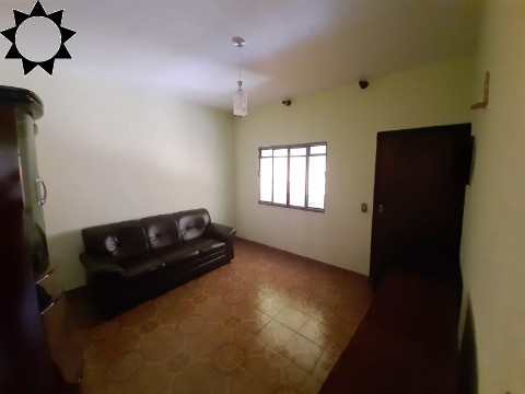 Casa à venda com 2 quartos, 86m² - Foto 1