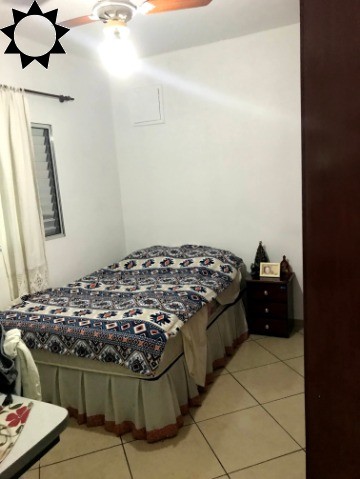 Casa à venda com 2 quartos, 200m² - Foto 10