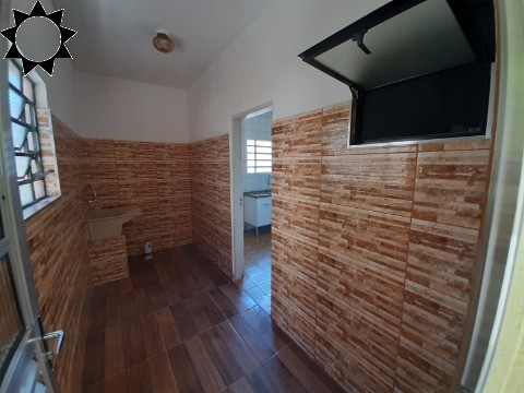 Casa à venda com 2 quartos, 86m² - Foto 3