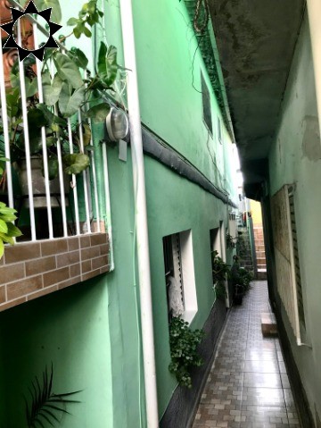 Casa à venda com 2 quartos, 200m² - Foto 8