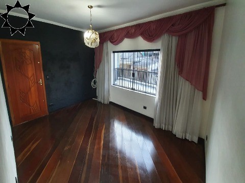 Casa à venda com 2 quartos, 130m² - Foto 1