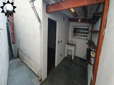 Casa à venda com 2 quartos, 130m² - Foto 7