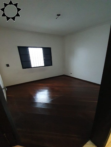 Casa à venda com 2 quartos, 130m² - Foto 8