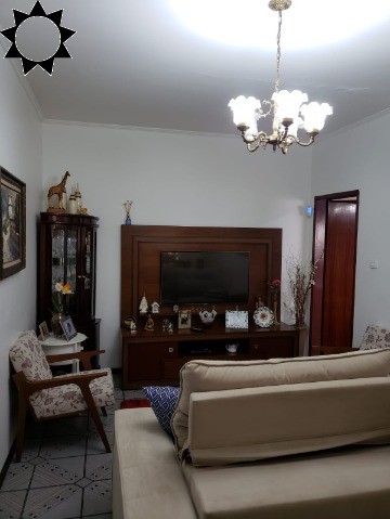 Casa à venda com 3 quartos, 200m² - Foto 8