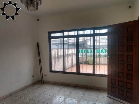 Casa à venda com 2 quartos, 107m² - Foto 1