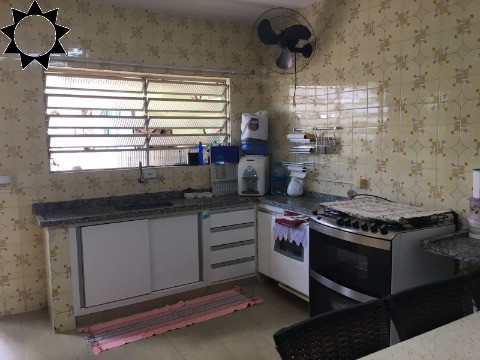 Casa à venda com 2 quartos, 150m² - Foto 10