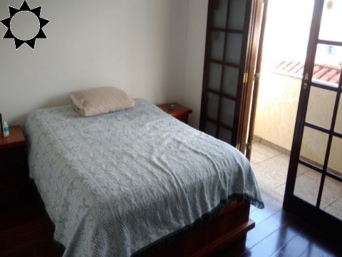 Casa à venda com 4 quartos, 321m² - Foto 14