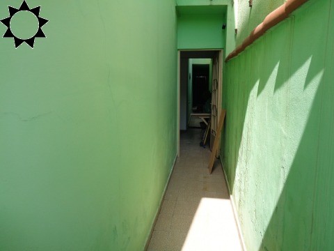 Casa à venda com 3 quartos, 120m² - Foto 2