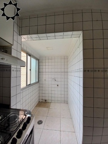 Apartamento à venda com 2 quartos, 62m² - Foto 9