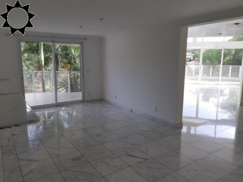 Casa para alugar com 4 quartos, 700m² - Foto 11