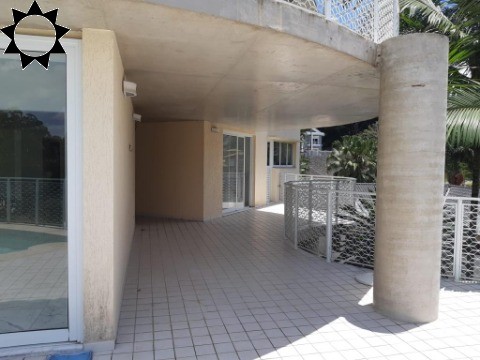 Casa para alugar com 4 quartos, 700m² - Foto 6