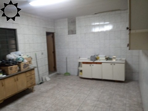 Prédio Inteiro para alugar com 3 quartos, 320m² - Foto 2