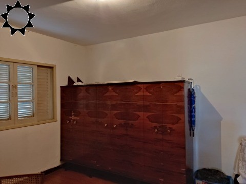 Casa à venda e aluguel com 3 quartos, 270m² - Foto 1