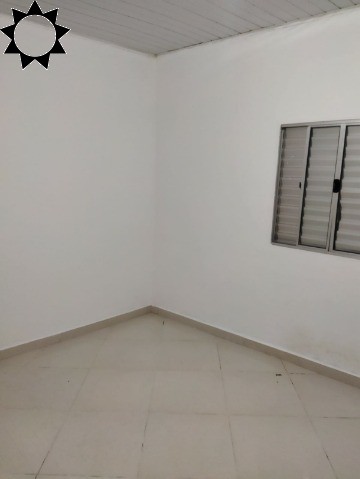 Casa à venda com 5 quartos, 250m² - Foto 1