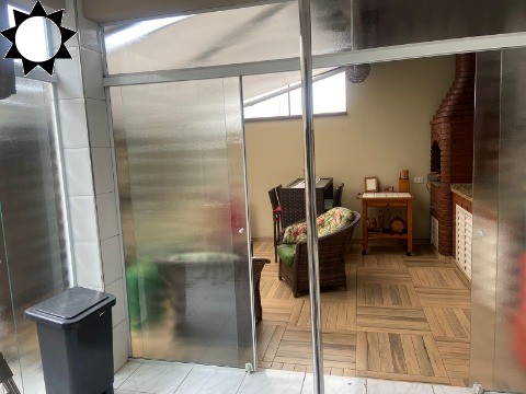 Casa à venda com 3 quartos, 167m² - Foto 3