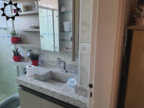 Apartamento à venda com 2 quartos, 65m² - Foto 3