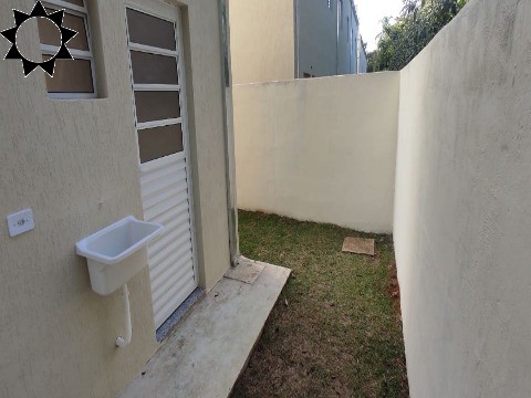 Casa à venda com 2 quartos, 60m² - Foto 33