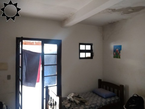 Casa à venda com 2 quartos, 65m² - Foto 4