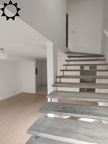 Casa à venda com 2 quartos, 60m² - Foto 13