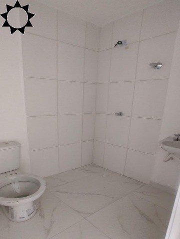 Casa à venda com 2 quartos, 60m² - Foto 14