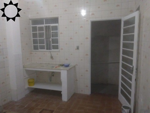 Casa à venda com 2 quartos, 238m² - Foto 11