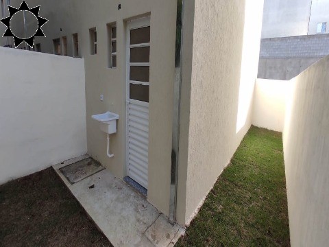 Casa à venda com 2 quartos, 60m² - Foto 26