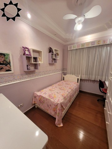 Apartamento à venda com 3 quartos, 127m² - Foto 17