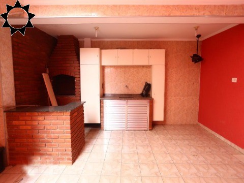 Casa à venda e aluguel com 3 quartos, 171m² - Foto 1