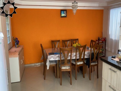 Casa à venda com 5 quartos, 220m² - Foto 11