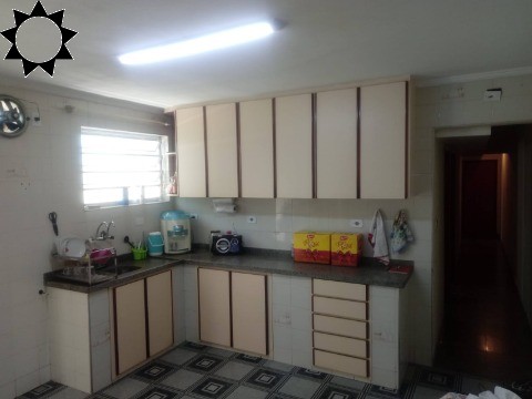 Casa à venda com 3 quartos, 99m² - Foto 11