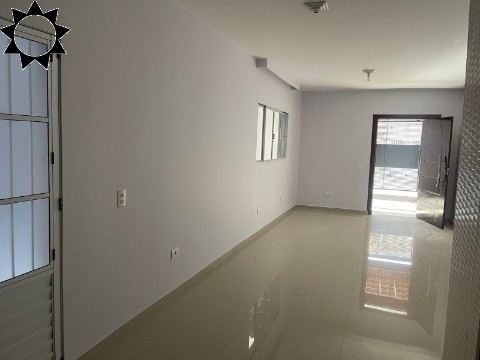 Casa à venda com 3 quartos, 125m² - Foto 1